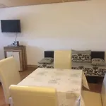 Famvarga Balatonfenyves