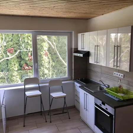 Famvarga Apartmanhaz *