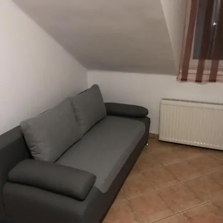 Apartman Famvarga *
