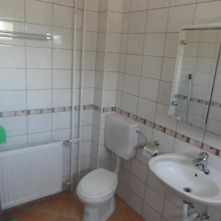 شقة Famvarga Apartmanhaz