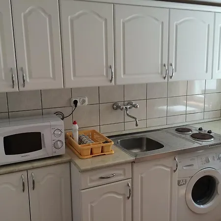 Famvarga Apartmanhaz