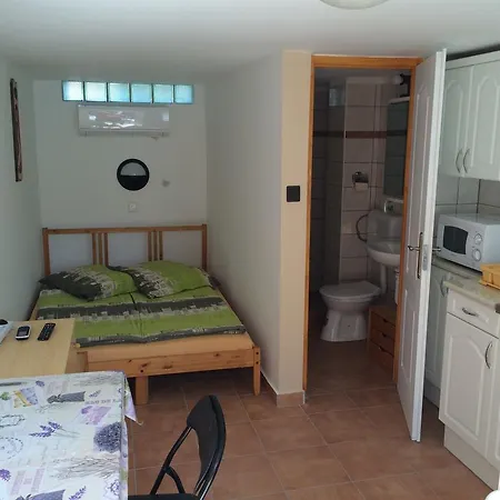 Apartmán Famvarga Apartmanhaz *