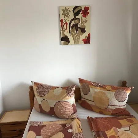 Famvarga Apartmanhaz