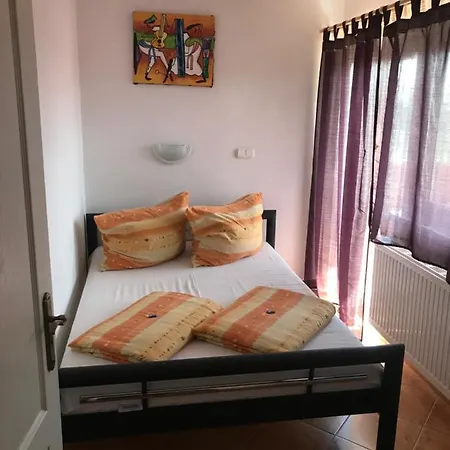 Apartmán Famvarga Apartmanhaz *