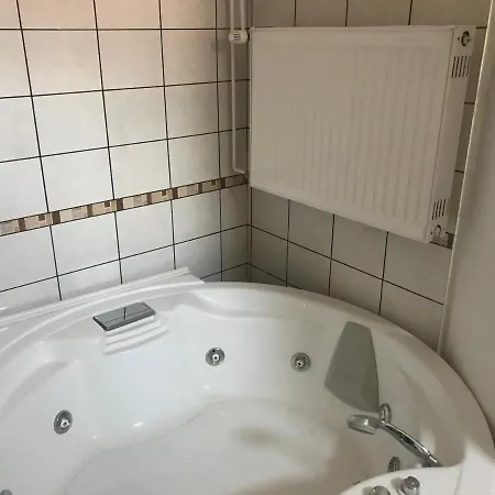 Famvarga Apartmanhaz