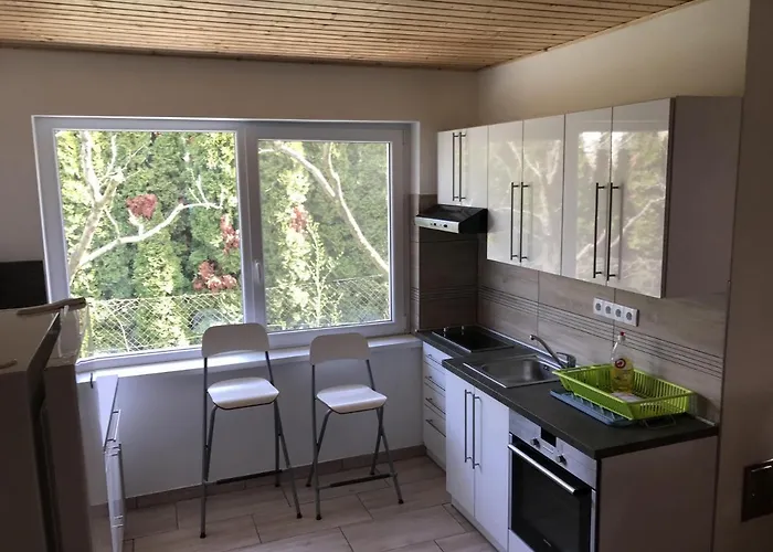 Famvarga Apartmanhaz *