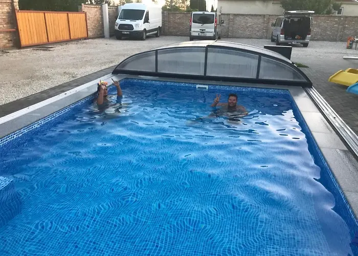 Apartment Famvarga Apartmanhaz