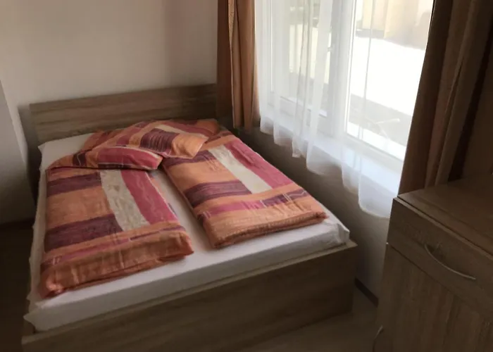 Famvarga Apartmanhaz Lejlighed