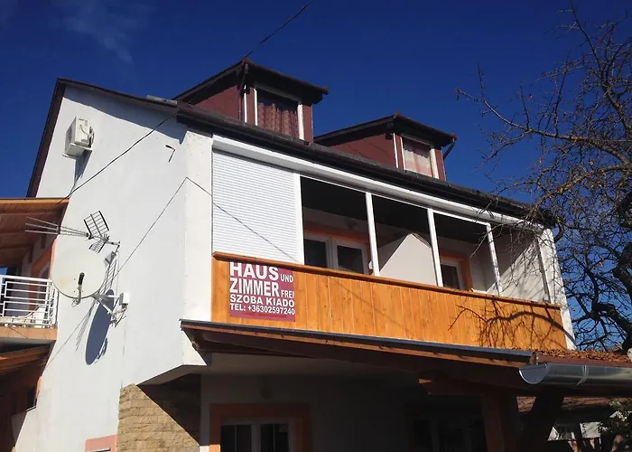 Famvarga Apartmanhaz *