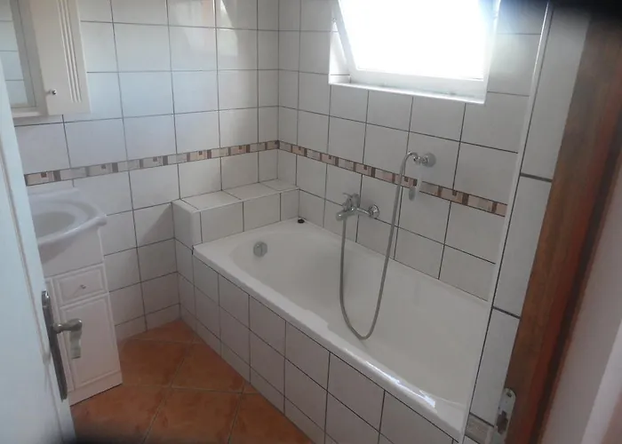 Apartment Famvarga Apartmanhaz *