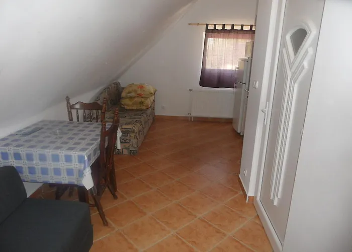 Famvarga Apartmanhaz Balatonfenyves