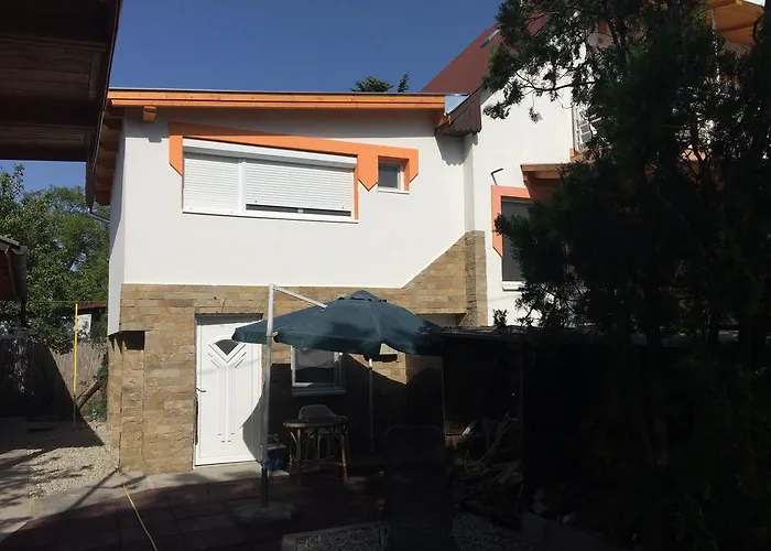 Famvarga Apartmanhaz