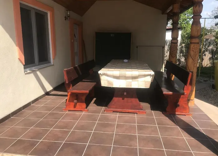 Apartment Famvarga Apartmanhaz