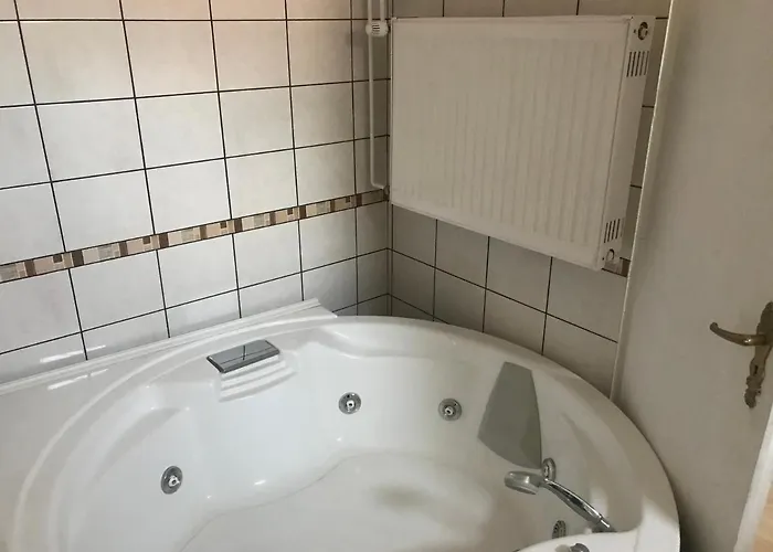 Famvarga Apartmanhaz